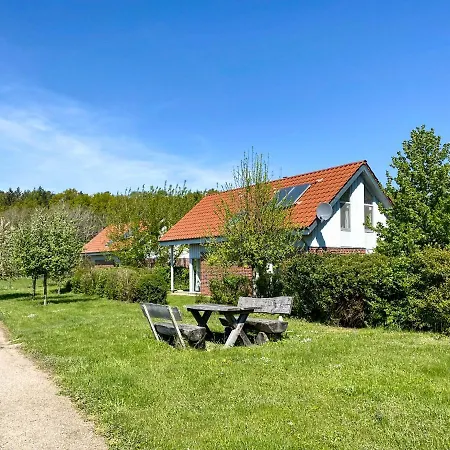 Holiday home Wiesengefluester E3 - Familienfreundlich Nur 3 Minuten Zum *