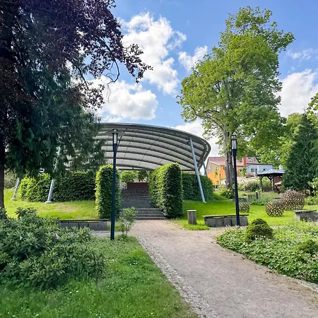 Wiesengefluester E3 - Familienfreundlich Nur 3 Minuten Zum 別荘 Röbel